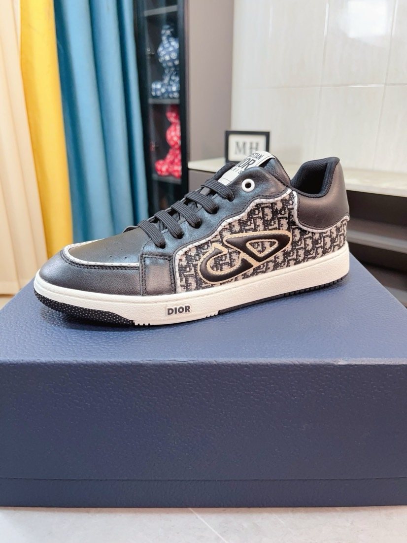 Dior Men's Patterned Panel Low-Top Sneakers